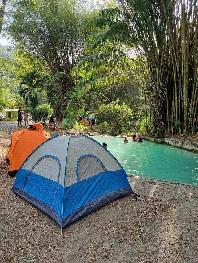 camp_daytents